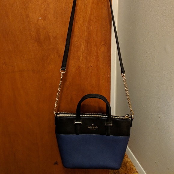 kate spade Handbags - Kate Spade crossbody bag